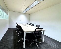 Odeon Towers (D7), Office #615069231
